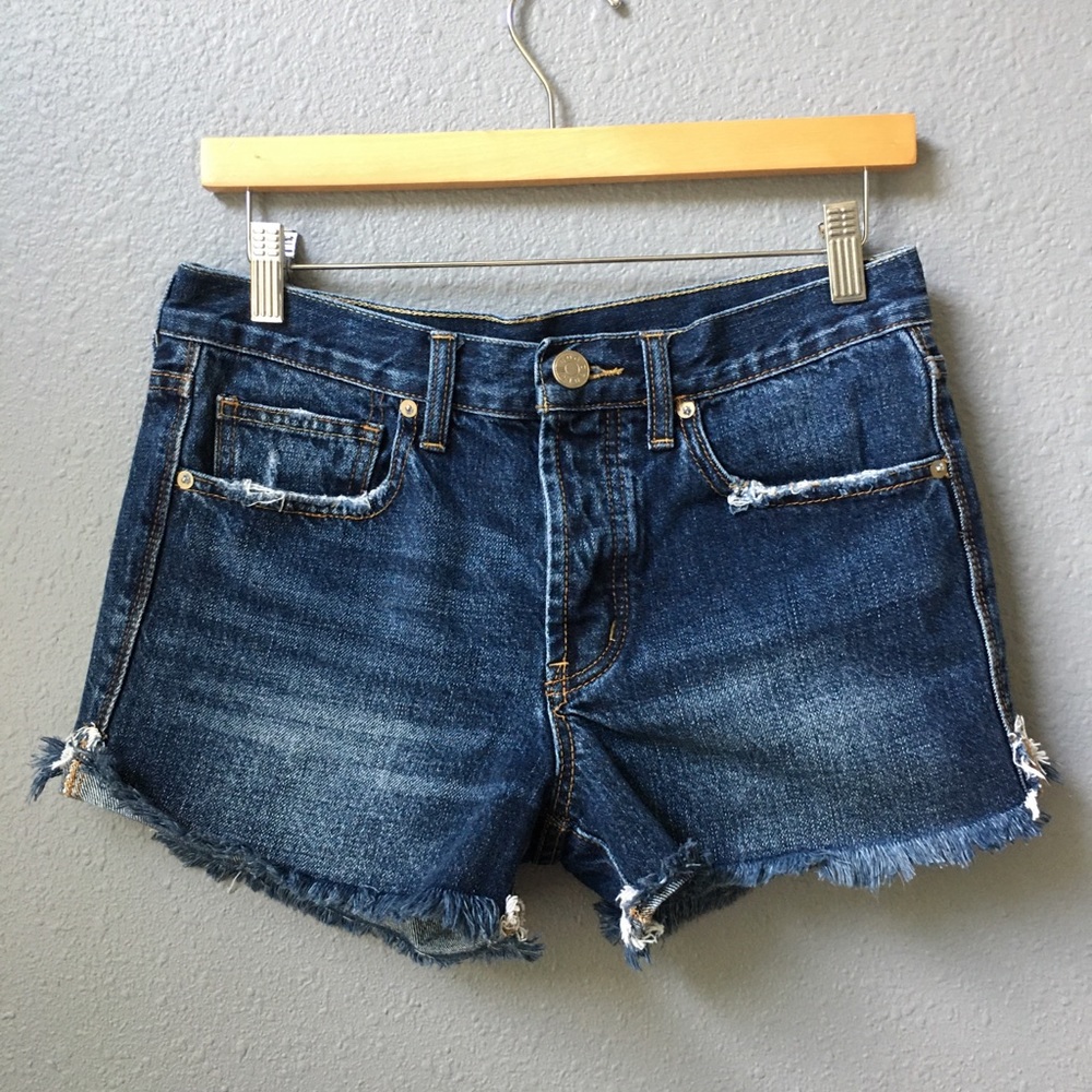 BDG Jean shorts, style- Tom girl, size 25. EUC
